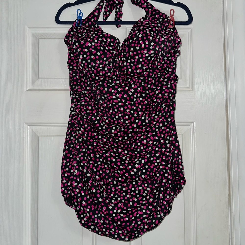 Women’s halter top once piece swimsuit size 2x